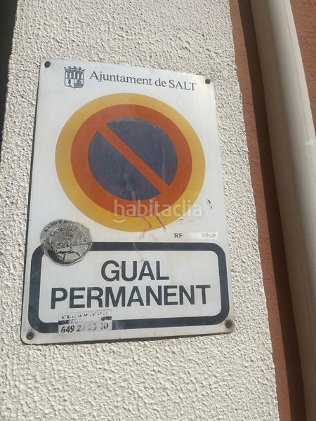 Foto 8905661c-c236-4359-9cf4-a029c769f2a2. Aparcament cotxe a Veïnat Salt