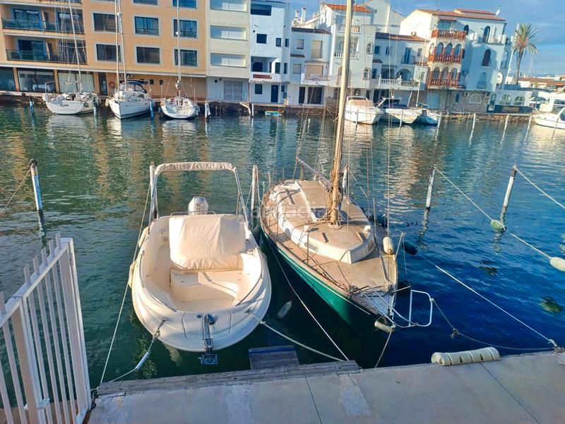 Foto f1fef1d3-151d-4bda-b98a-2c9adf7980fc. Pis amb calefacció aparcament a Port Grec - Port Moxó Empuriabrava