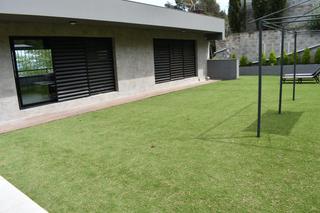 Xalet a Palafolls. Chalet en ciutat jardí