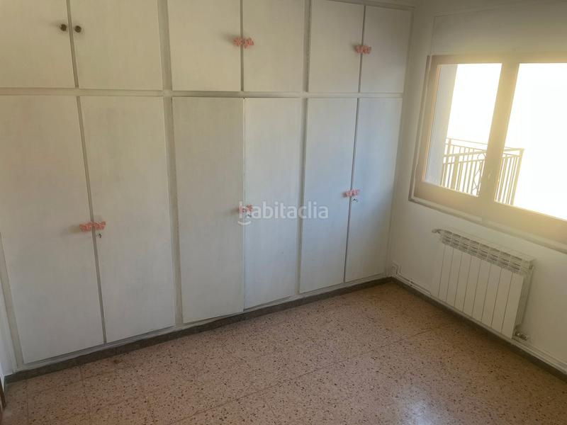 Foto c1aba7a5-75d3-43ce-9563-7182e0450d30. Casa adossada amb xemeneia calefacció aparcament a Banyoles