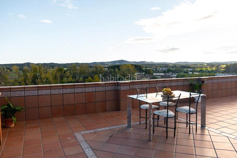 Foto 59047c39-356a-48e7-b964-477f2045bbee. Pis amb xemeneia calefacció a Centre Vidreres