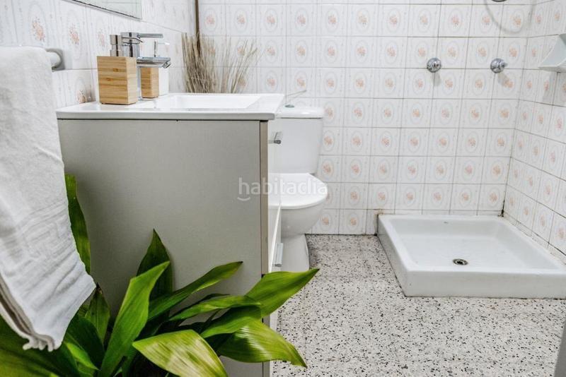 Foto b4d0882d-d33f-4139-834c-3a92dcc2490d. Pis amb xemeneia calefacció a Centre Vidreres