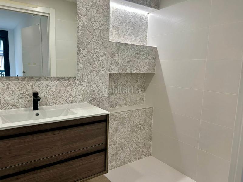 Foto c693d883-a78e-422f-ab0c-13274bfc8ef8. Casa adosada  en Mont Ferrant-Joan Carles I Blanes