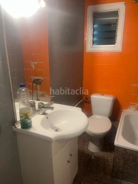 Foto a0af55de-f74c-4c98-ad82-48a463973506. Pis a Col·legis Nous Mollet del Vallès