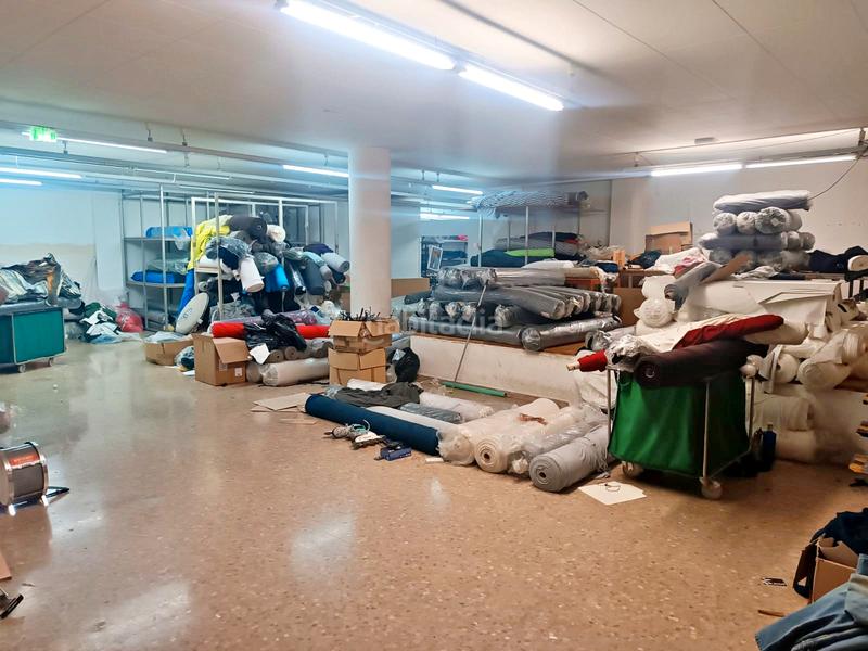 Foto 86c19a63-5bf1-4afe-b2dc-032956987828. Local comercial amb calefacció a La Llàntia Mataró