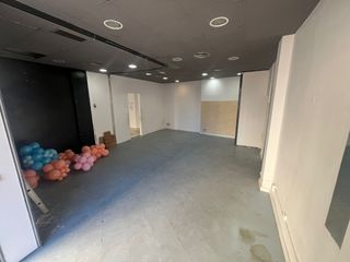 Alquiler Local Comercial en Tordera. Local en tordera