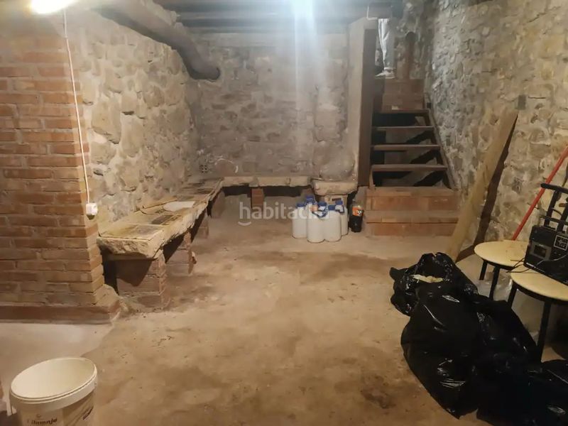 Foto 53b0b32d-42ce-428f-99cf-3a6a6f00cd25. Casa adossada a Ascó
