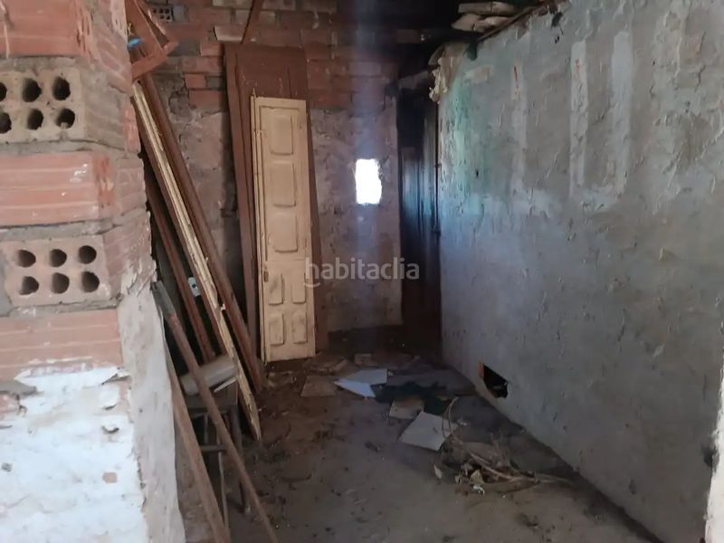 Foto ac7c61a0-5768-41e0-8634-4883ee4b8e66. Casa adossada a Ascó