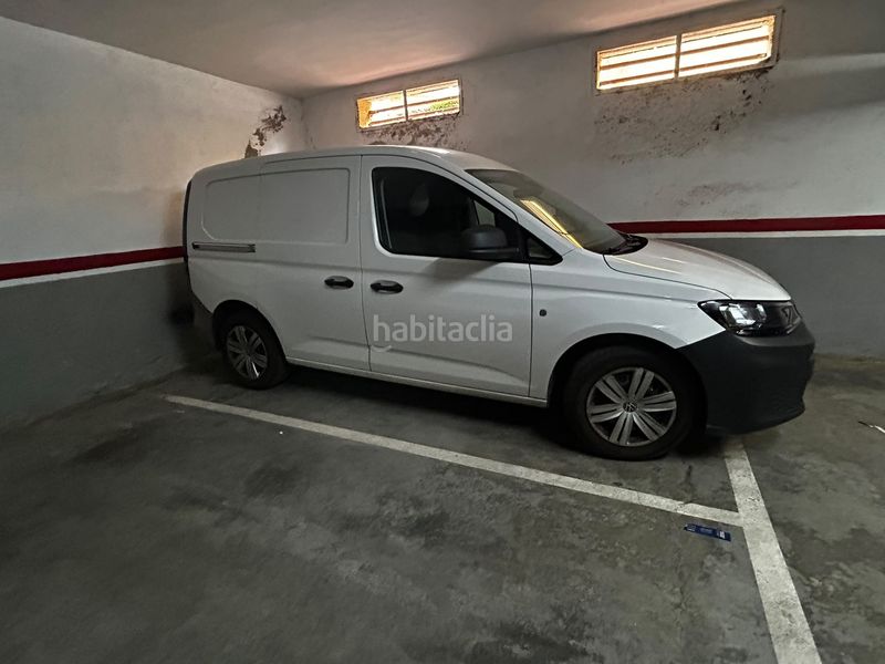 Foto aa0a01e7-b47d-494c-894d-45a780f009ef. Aparcament cotxe a Els Pins Blanes