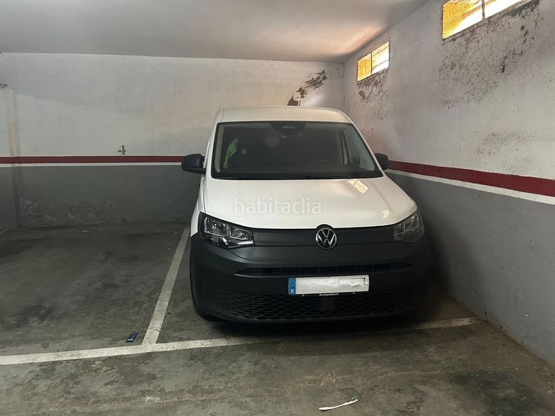 Foto cb4680a2-249d-4ae5-92c0-a92e4bc76c98. Aparcament cotxe a Els Pins Blanes