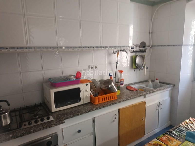 Foto f156174d-a596-4a13-95ad-b4e48c2fdaf9. Pis amb xemeneia calefacció a Anglès