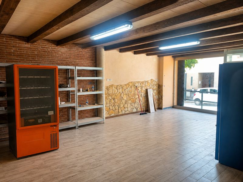 Foto 49cda4b1-7c0a-4de2-a3d9-6820d275845e. Local comercial a Centre Vidreres