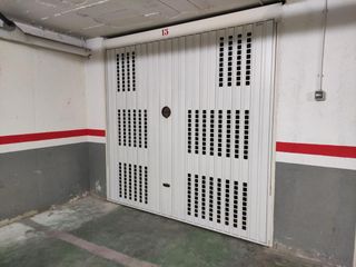 Car parking in Mont Ferrant-Joan Carles I. Parking en blanes
