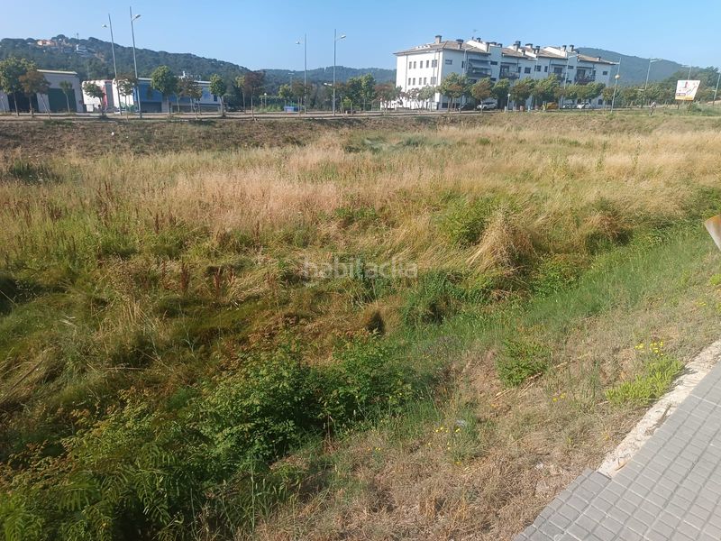 Foto b09d7a31-fa22-4ec6-8d2e-1c4c8a7146b9. Terreny residencial a Tordera Tordera