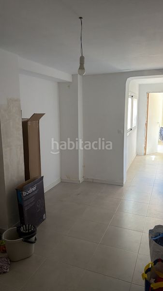 Foto f220efab-7593-4d9b-b665-6f0fd5db4a9f. Edifici a Balaguer