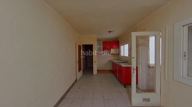 Foto a8466150-6084-4442-834f-0cfa2b574786. Piso  palnta baja a reformar en Font Verda Granollers