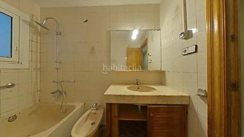 Foto 39ea0edd-f229-4aab-8ead-b75cf4d26f19. Pis amb xemeneia a Granollers nord Granollers