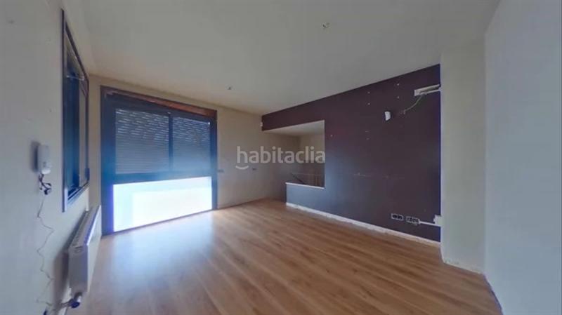 Foto 1fbb8aae-22b6-4fd7-bf0c-ba665df4437c. Casa con camino riscaldamento parcheggio piscina in Roca del Vallès (La)