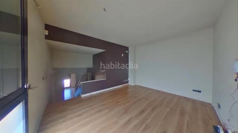 Foto 5348145c-fcff-4e53-8640-7491a7f93587. Casa con camino riscaldamento parcheggio piscina in Roca del Vallès (La)