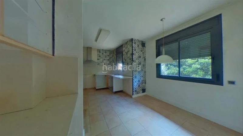 Foto 67e449df-d0fe-4768-99d2-bf79dcbeb738. Casa con camino riscaldamento parcheggio piscina in Roca del Vallès (La)