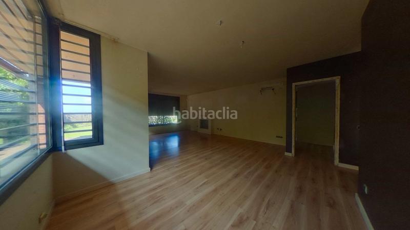 Foto 6c7f503e-110f-4737-98d4-7fdf363907e1. Casa con camino riscaldamento parcheggio piscina in Roca del Vallès (La)