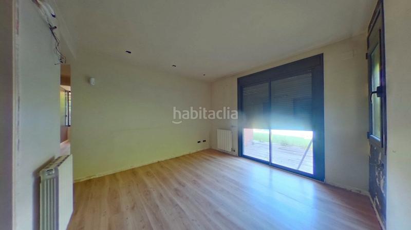 Foto c9de38df-7ccd-4438-92c3-96446ff5f0ad. Casa con camino riscaldamento parcheggio piscina in Roca del Vallès (La)