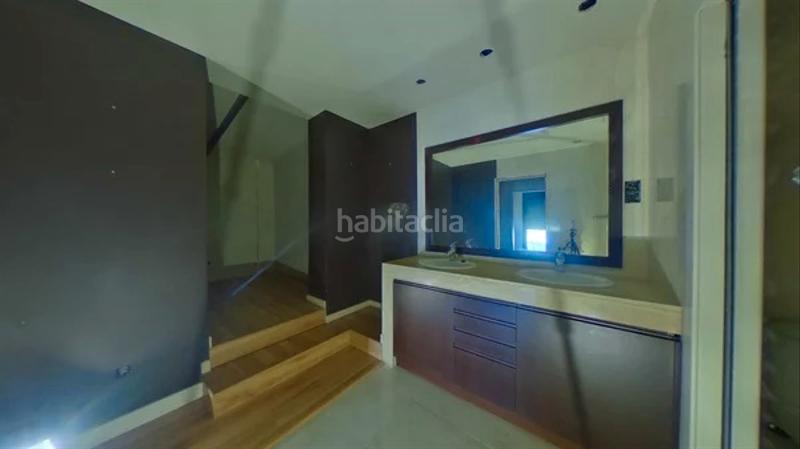 Foto e7724c86-926b-48d7-8b3b-0429658323c4. Casa con camino riscaldamento parcheggio piscina in Roca del Vallès (La)