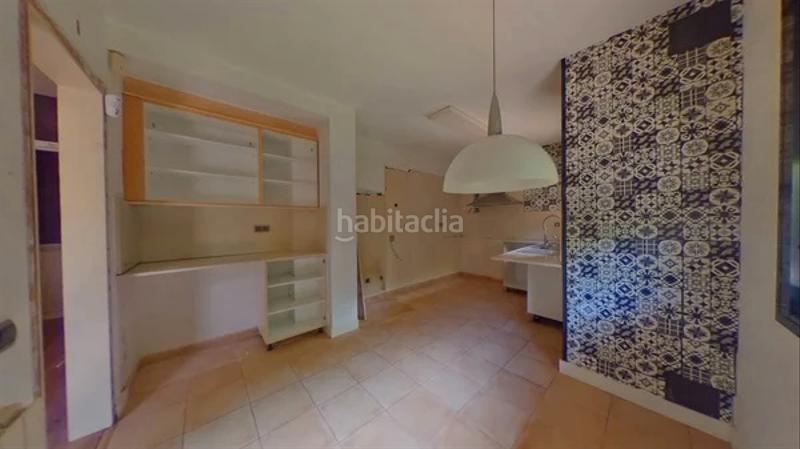 Foto ebfba46d-a7e4-4756-b60b-fefdf101620a. Casa con camino riscaldamento parcheggio piscina in Roca del Vallès (La)