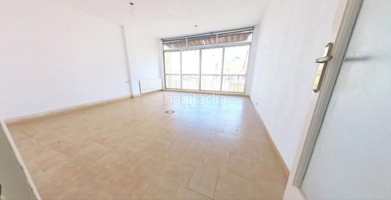 Foto c0a36b3a-4d0e-4eea-b0b8-06b55a506957. Piso  en c/sant pere, en Calella