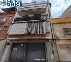 Appartement à Carrer de ponent 12. Piso ocupado en venta en c/ponent, canovelles
