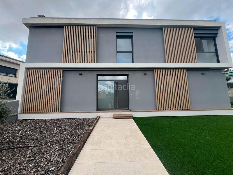 Foto 5b3faae2-bd1a-46c2-a047-5c66c3debeba. Maison avec chauffage parking piscine dans Canovelles