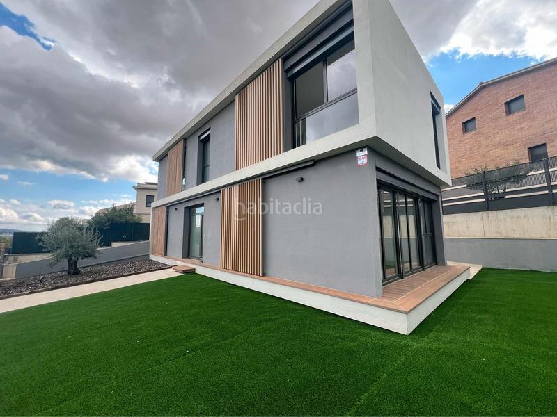 Foto e3a02b57-4263-47e8-992b-41fe3bb41776. Maison avec chauffage parking piscine dans Canovelles