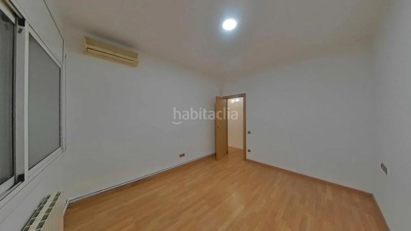 Foto 8f2de29b-3c59-4bab-a3ff-a58a8d006a79. Appartement avec chauffage dans Centre Badalona