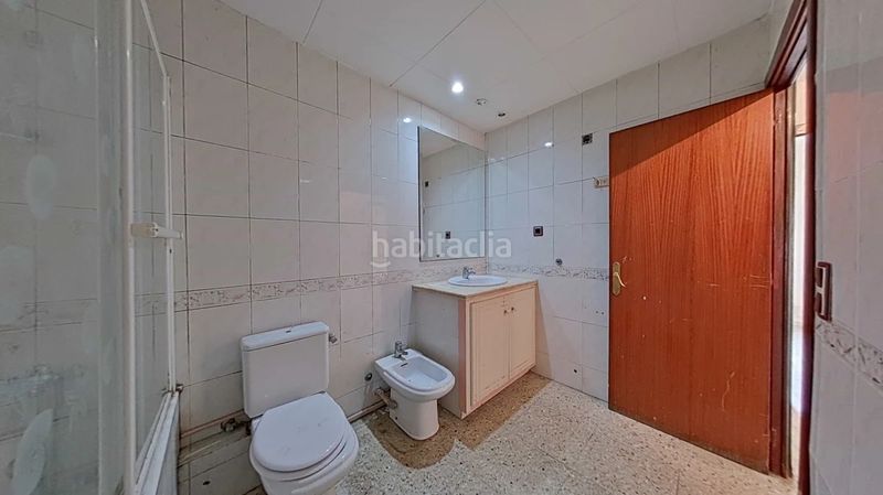 Foto f1a4fe42-0b8a-43d7-a231-97bc8d0a53de. Pis a Col·legis Nous Mollet del Vallès