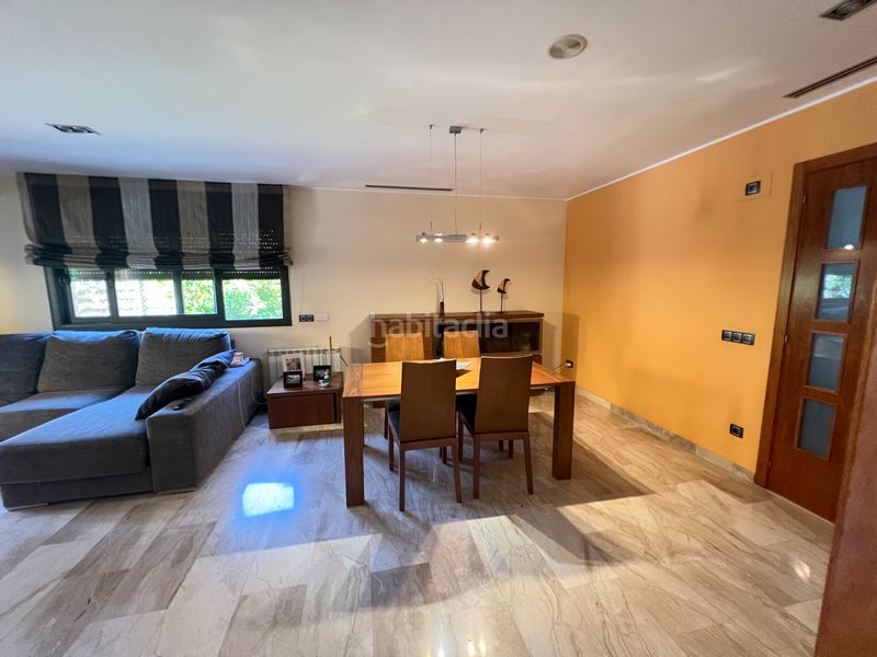 Foto d2828e8d-68d6-4869-955f-7413fb15317c. Casa amb calefacció aparcament a Roca del Vallès (La)