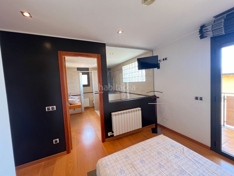 Foto d8fd0d9d-9a29-4c2c-842d-ee5ca711a1d4. Casa amb calefacció aparcament a Roca del Vallès (La)