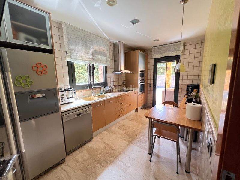 Foto fcc395c8-b911-4846-9d32-85f6de1c1777. Casa amb calefacció aparcament a Roca del Vallès (La)