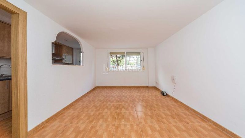 Piso ¡oportunidad única ! planta baja reformada, exterior y lista para entrar a vivir en Badalona