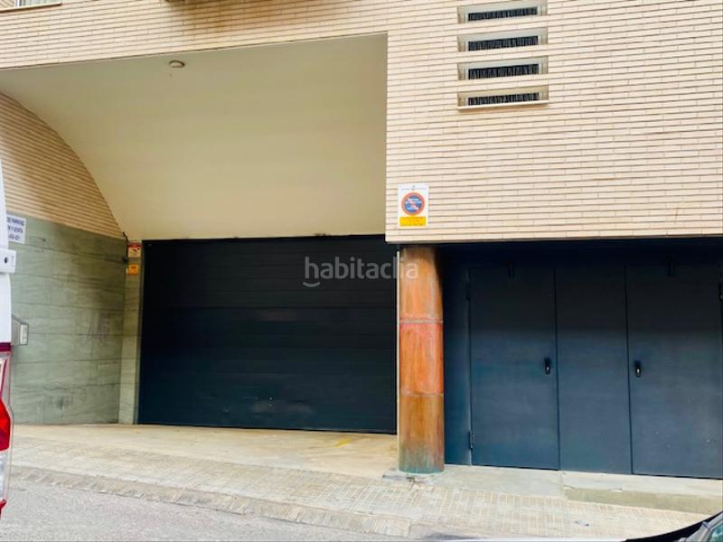 Foto 96f391e4-7117-48f8-81dd-ef13333f1323. Parking coche en venta plaza de parking en el centro !! en Terrassa