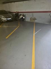 Posto moto in Avinguda de madrid 199. En venta plaza de parking para varías motos !