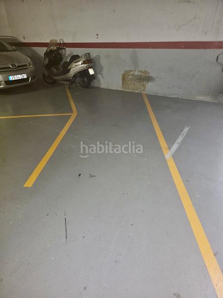 Foto a5d7e974-8378-43c1-a455-8b8a681a911d. Parking moto en avinguda de madrid 199 en venta plaza de parking para varías motos ! en Barcelona