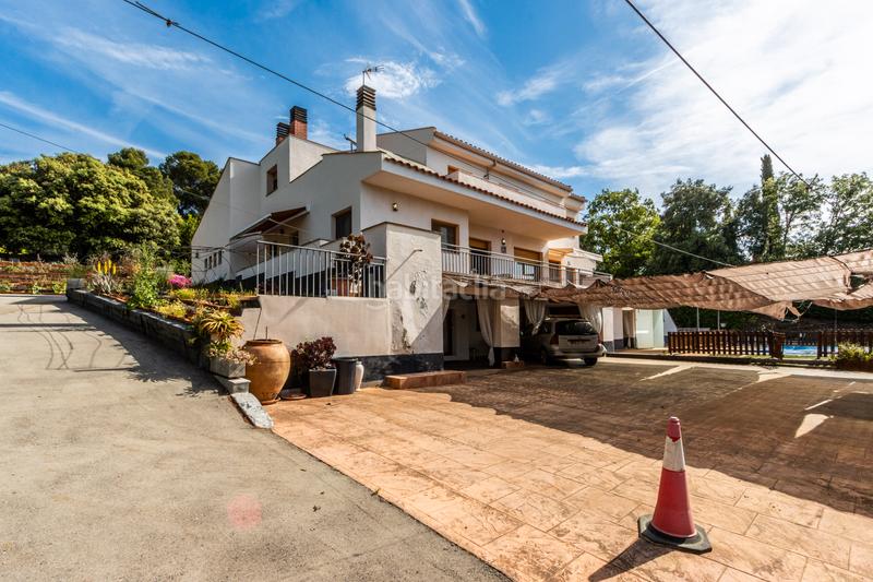 Foto 25f30d27-7b79-48e1-a2f5-715c9cbd6652. Chalet ¡descubre el hogar de tus sueños ! en Matadepera