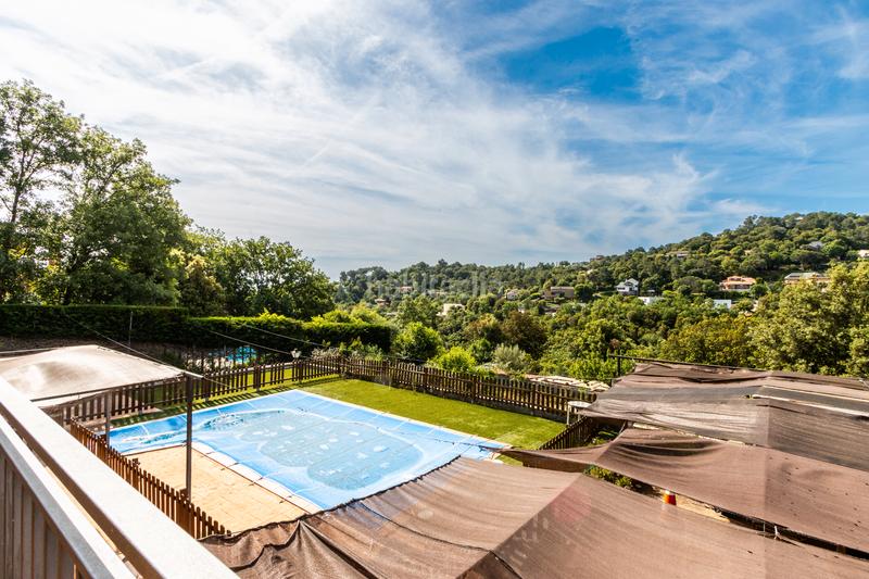 Foto b616b5a7-0fee-4e76-a39c-85890433a59d. Chalet ¡descubre el hogar de tus sueños ! en Matadepera