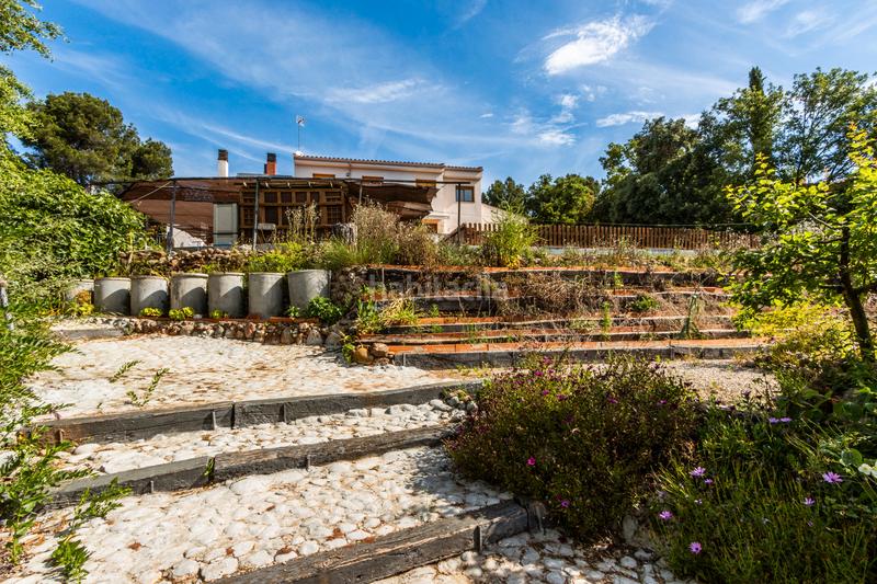 Foto f1dc9b31-5c77-4d42-87ec-b1a6ad584dda. Chalet ¡descubre el hogar de tus sueños ! en Matadepera