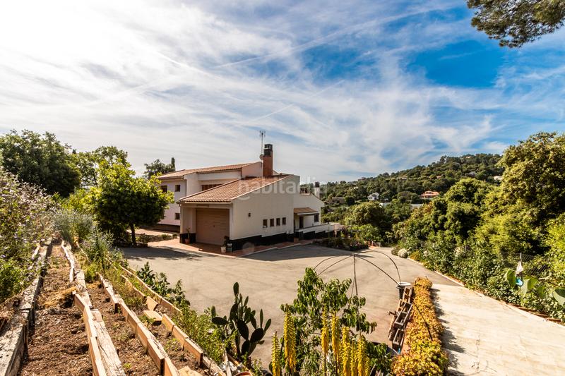 Foto f56c3764-9567-4c0e-a216-c3d92b59b152. Chalet ¡descubre el hogar de tus sueños ! en Matadepera