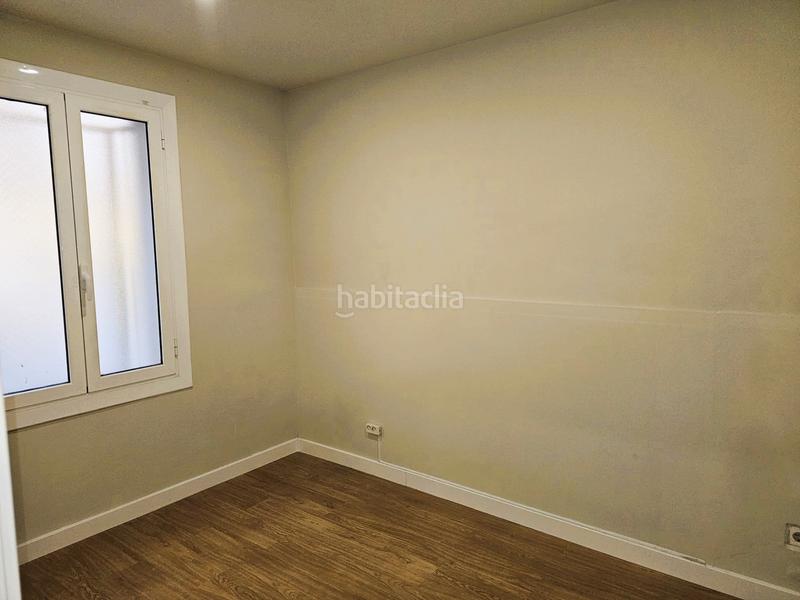 Foto c15aed7e-c58f-446b-bf35-783daa5fb61b. Piso  reformado ! en Sants Barcelona