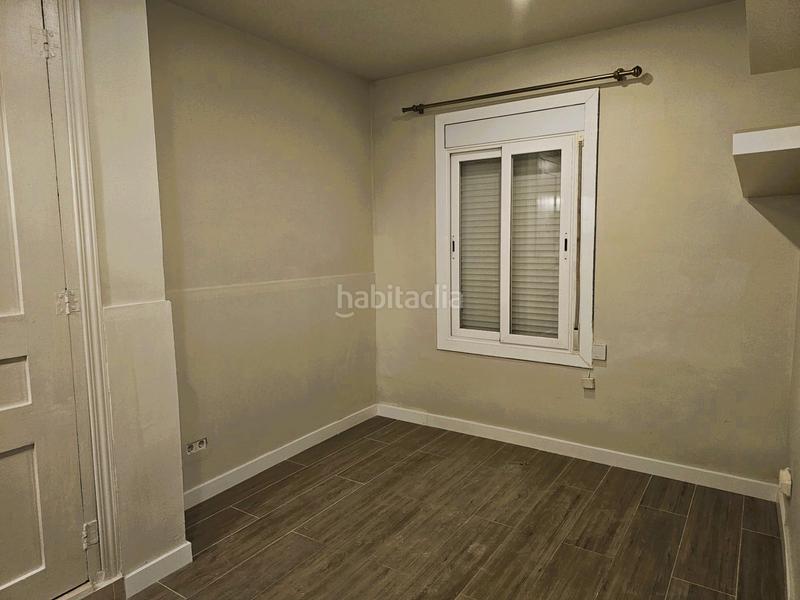 Foto db19a76a-7693-4fbc-89d5-668502774265. Piso  reformado ! en Sants Barcelona