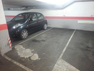 Miete Autoparkplatz  Carrer de violant d'hongria reina d'aragó. Alquila ahora y empieza a pagar en septiembre !!