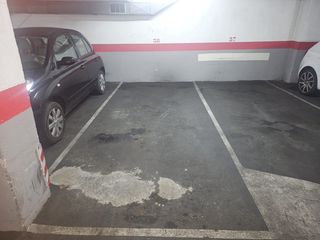 Lloguer Aparcament cotxe a Carrer de violant d'hongria reina d'aragó 180. Alquiler de plaza de parking en les corts | fácil acceso | junto