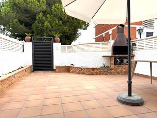 Casa  Avinguda de les sinies. Encanto mediterráneo en creixell